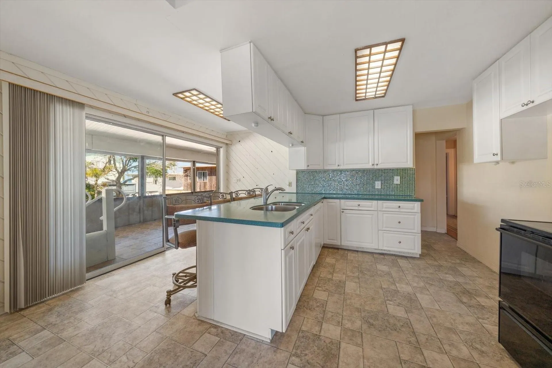 40 77th Avenue Treasure Island FL 33706