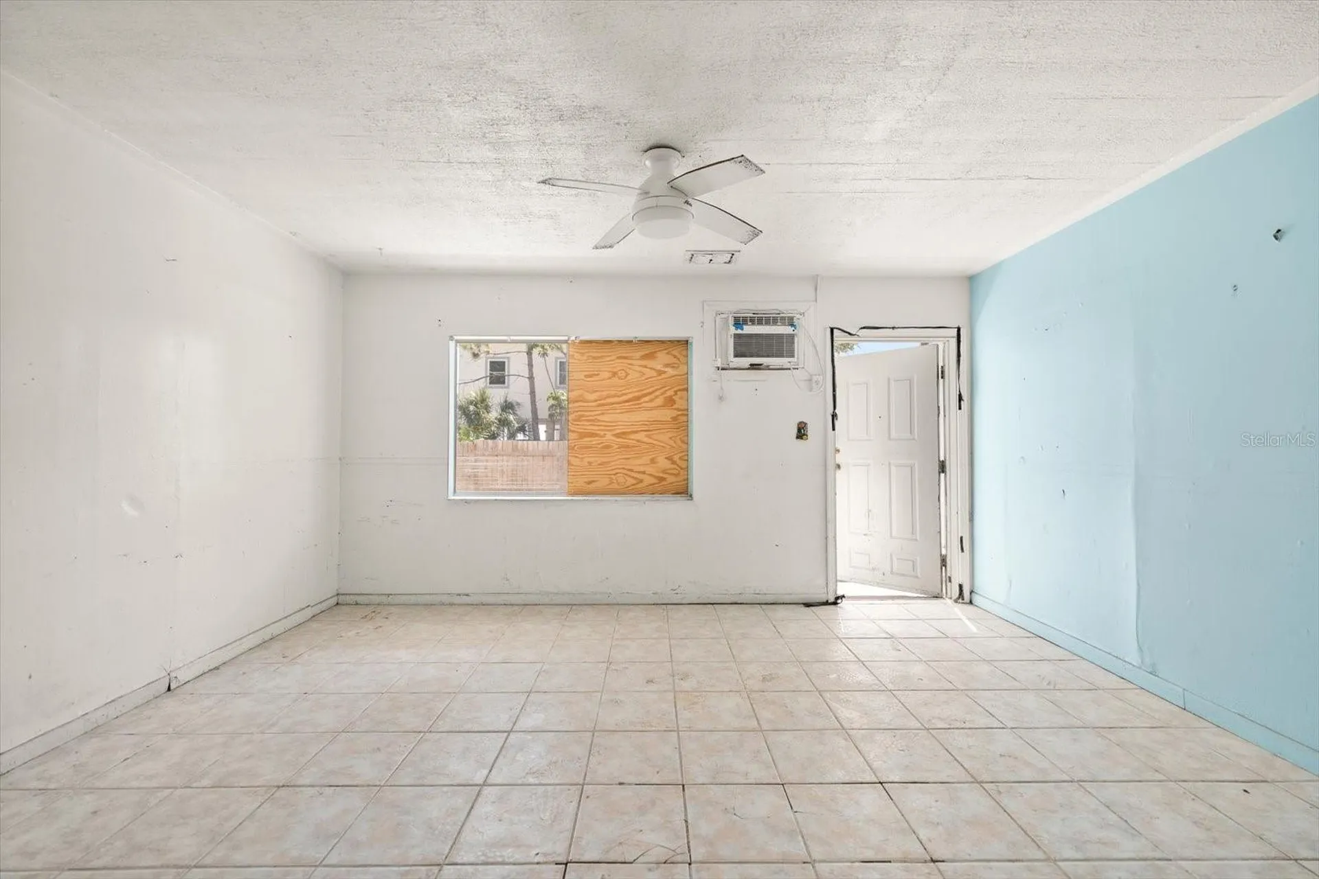 40 77th Avenue Treasure Island FL 33706