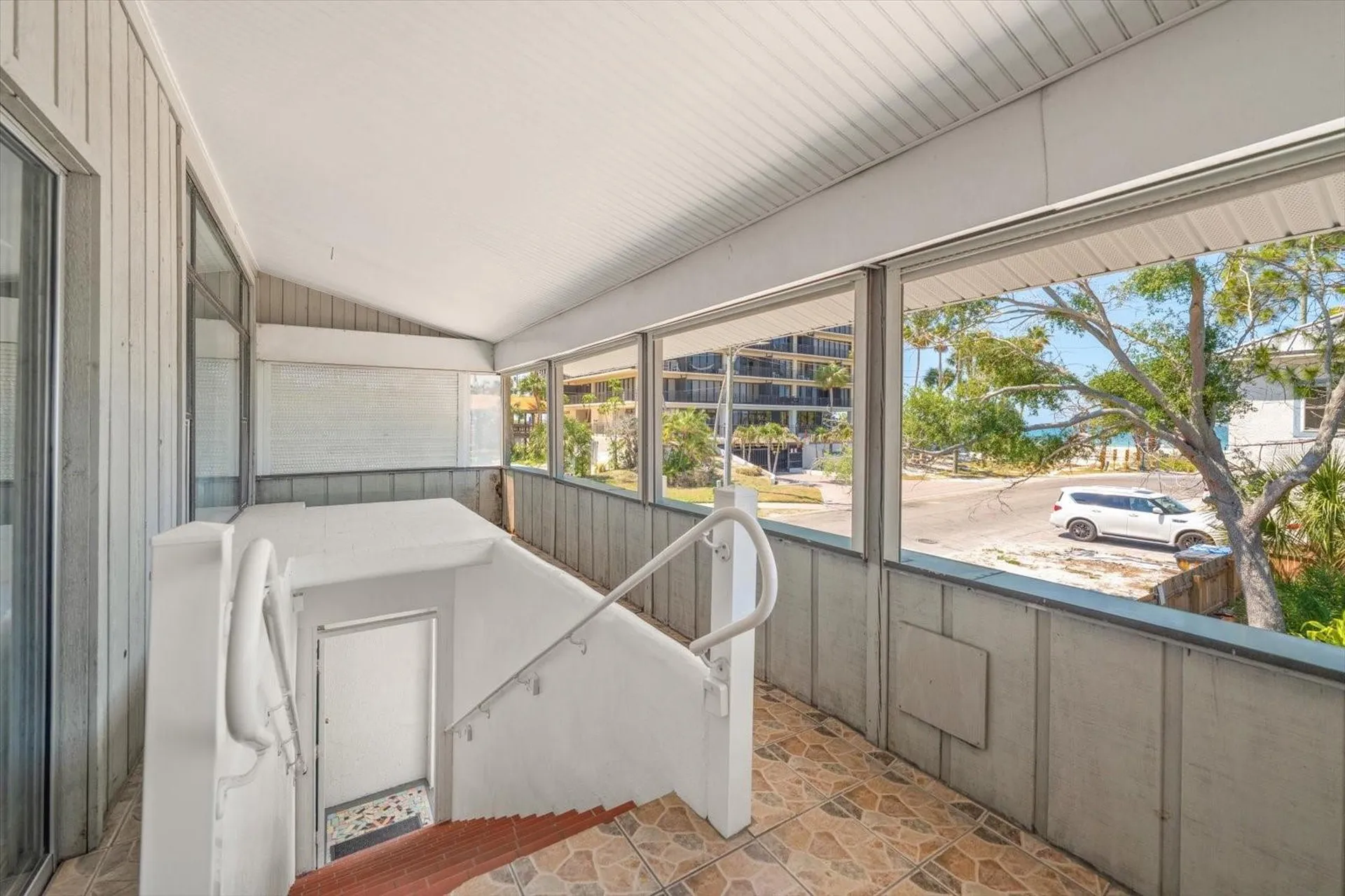 40 77th Avenue Treasure Island FL 33706