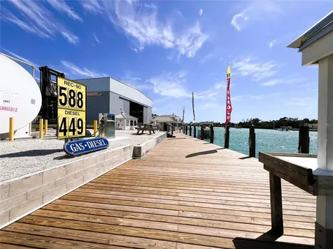 100 Circuit Road Nokomis FL 34275