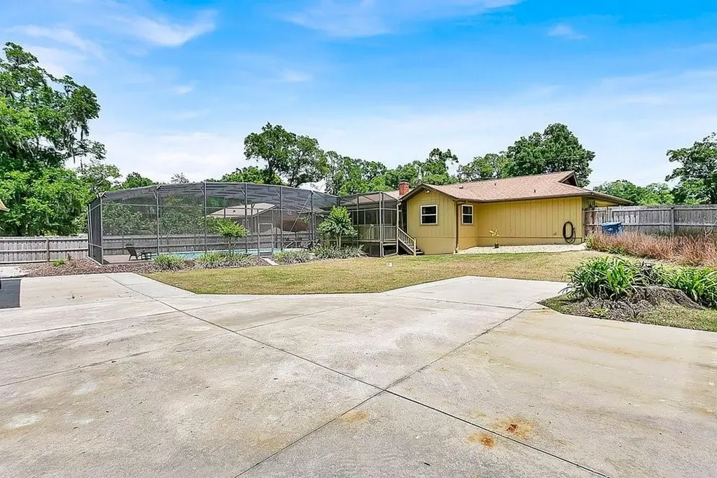 1195 Heidi Court Deland FL 32720