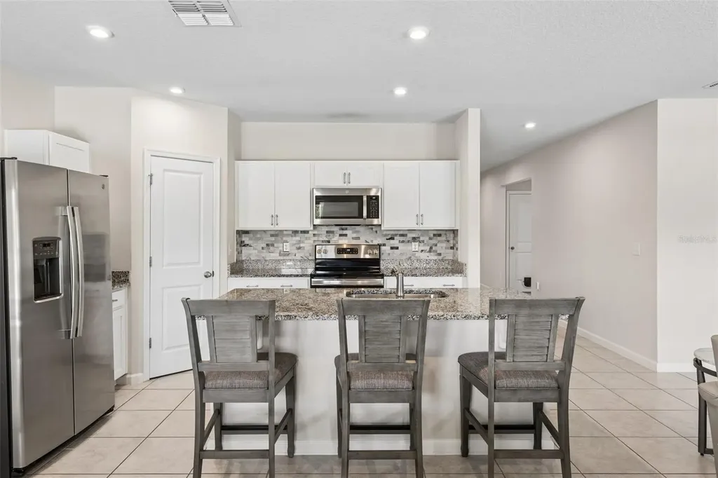 277 Fiddlewood Court Davenport FL 33837
