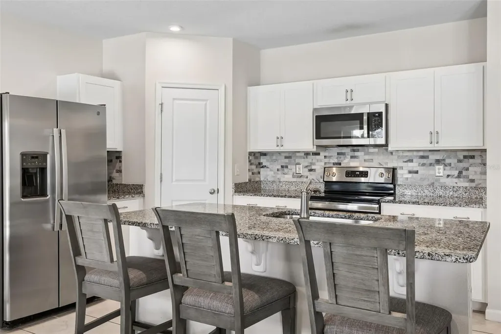 277 Fiddlewood Court Davenport FL 33837