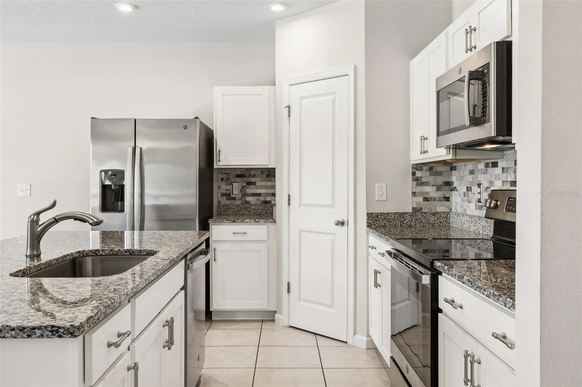 277 Fiddlewood Court Davenport FL 33837