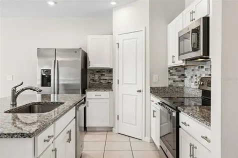 277 Fiddlewood Court Davenport FL 33837