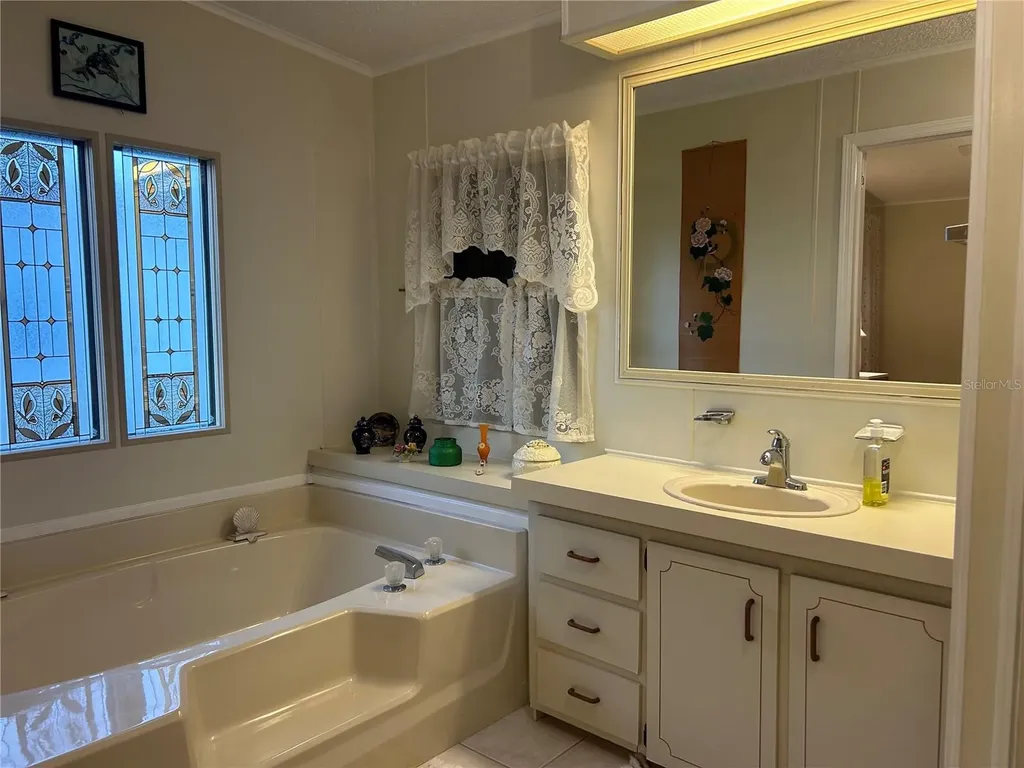252 Rita Bee Avenue Davenport FL 33897