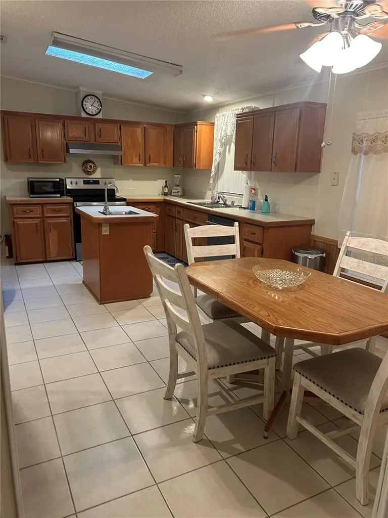 252 Rita Bee Avenue Davenport FL 33897