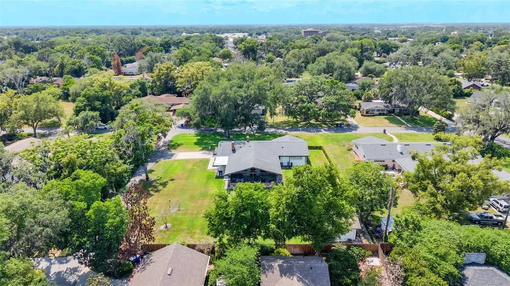 4216 Forest Hills Drive Lakeland FL 33813