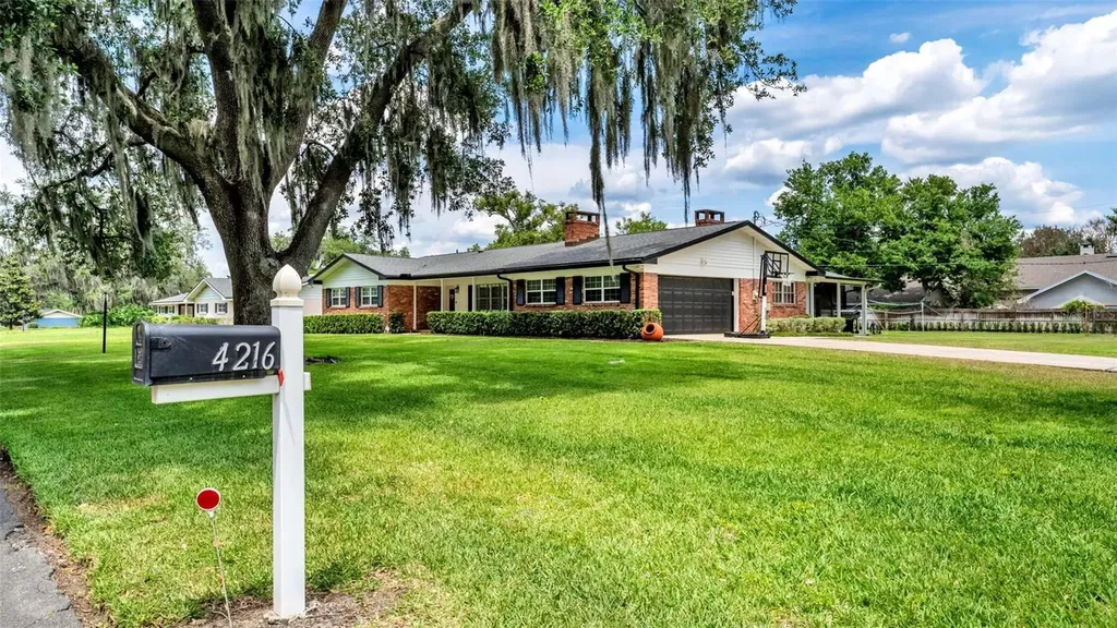 4216 Forest Hills Drive Lakeland FL 33813