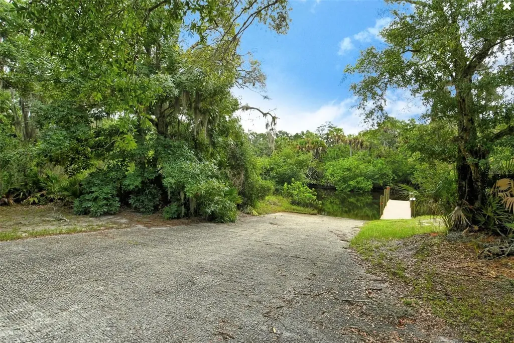 518 129th Street NE Bradenton FL 34212