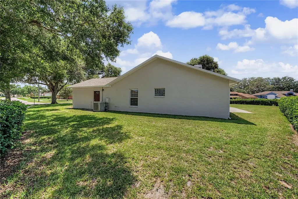 6208 Huntington Drive Zephyrhills FL 33542
