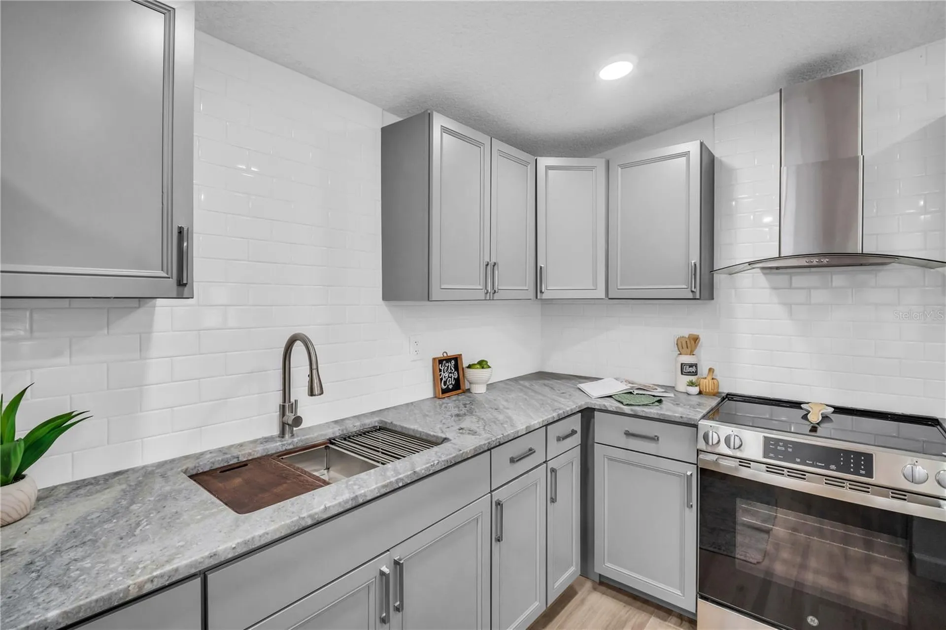 193 Blue Marlin Drive Oldsmar FL 34677