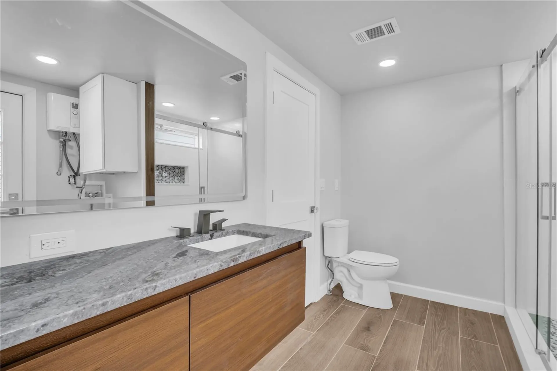 193 Blue Marlin Drive Oldsmar FL 34677