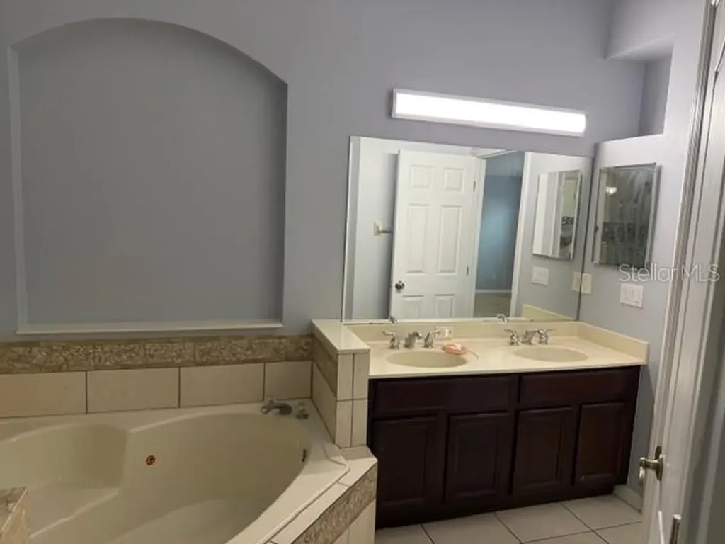 725 Bridgeway Boulevard Orlando FL 32828