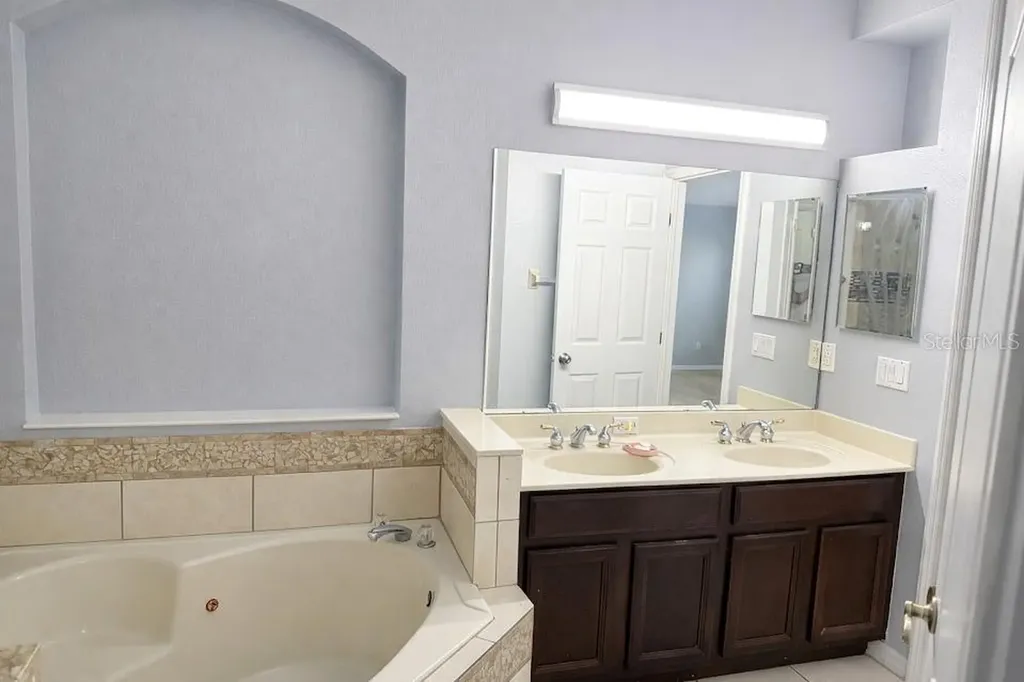 725 Bridgeway Boulevard Orlando FL 32828