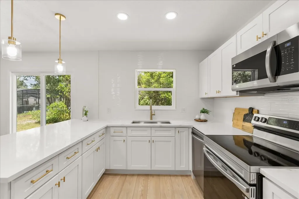 2203 Orange Street Deland FL 32724