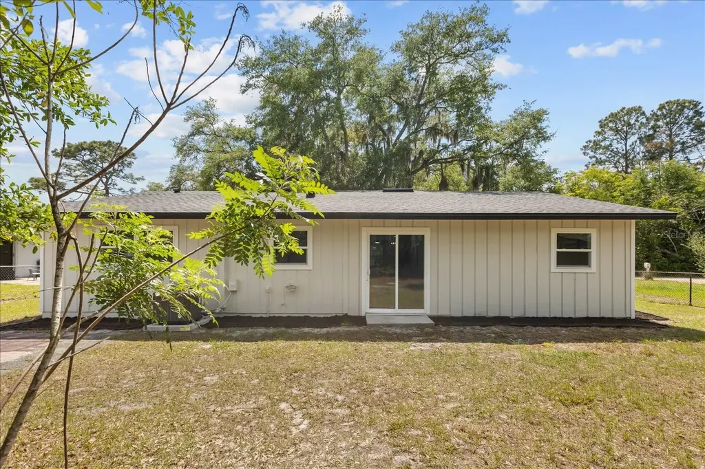 2203 Orange Street Deland FL 32724