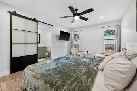 2705 Lakeville Drive Tampa FL 33618