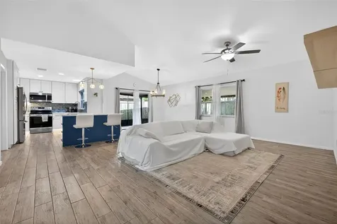 2705 Lakeville Drive Tampa FL 33618
