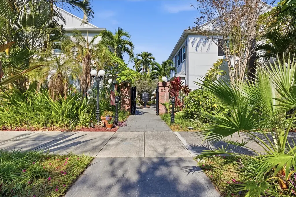 1201 W Horatio Street Tampa FL 33606