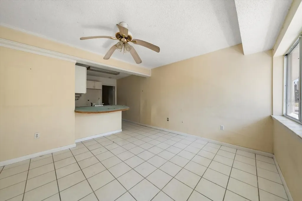 40 77th Avenue Treasure Island FL 33706