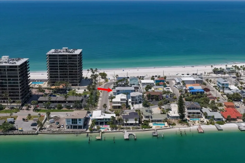 40 77th Avenue Treasure Island FL 33706