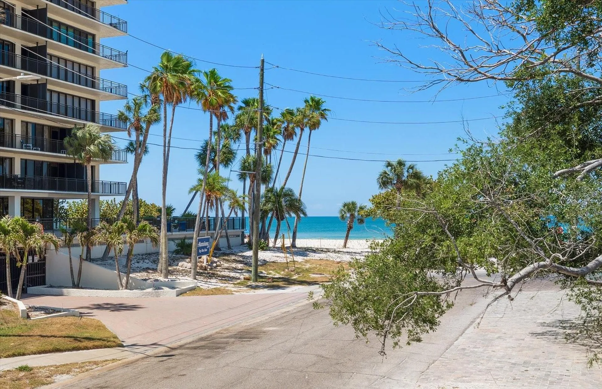 40 77th Avenue Treasure Island FL 33706