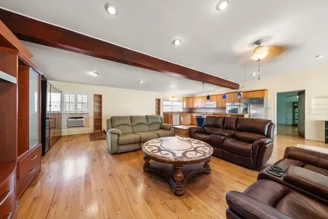 40 77th Avenue Treasure Island FL 33706