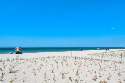 40 77th Avenue Treasure Island FL 33706