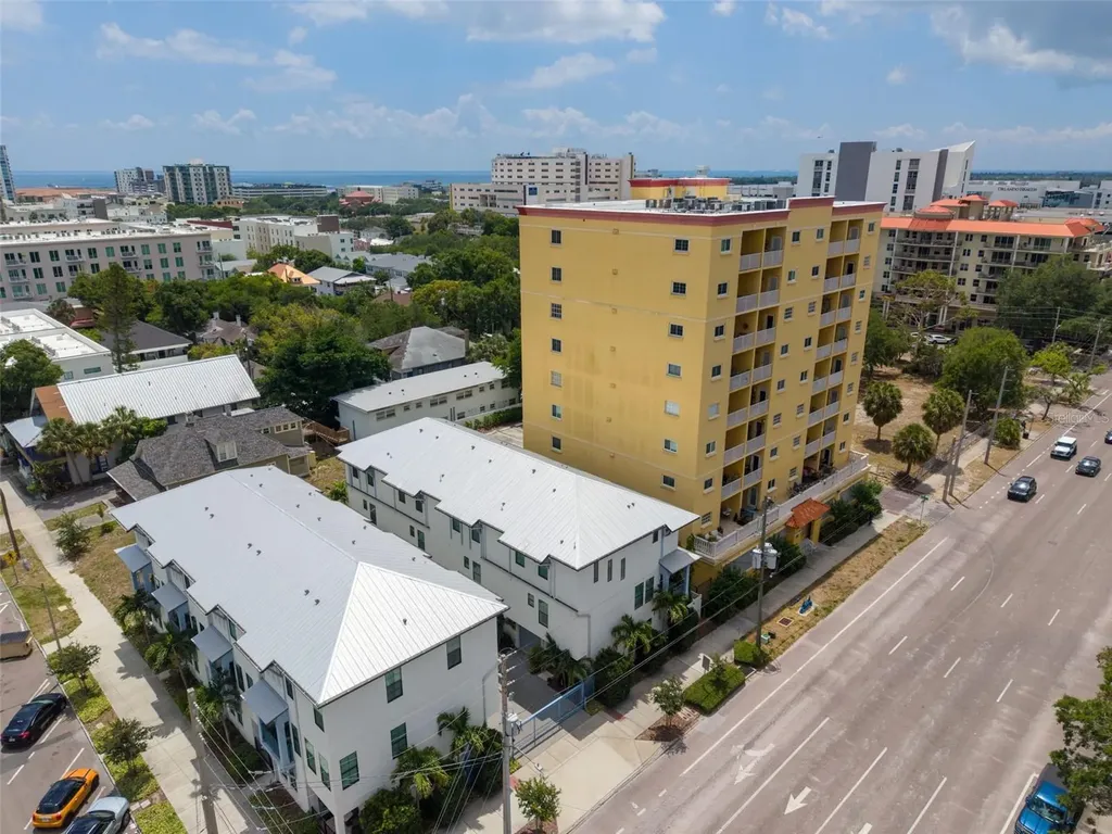 316 8th Street S St Petersburg FL 33701