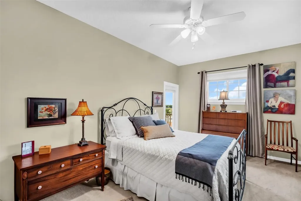 316 8th Street S St Petersburg FL 33701