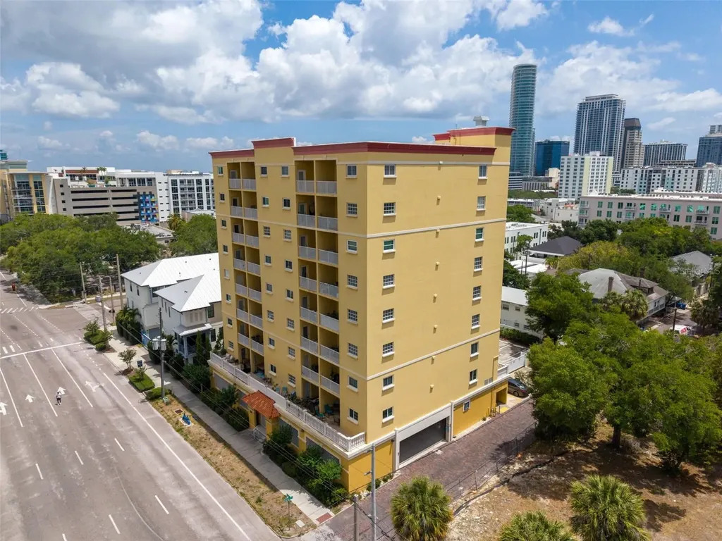 316 8th Street S St Petersburg FL 33701