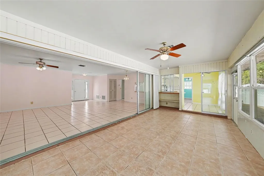 1703 New Bedford Drive Sun City Center FL 33573