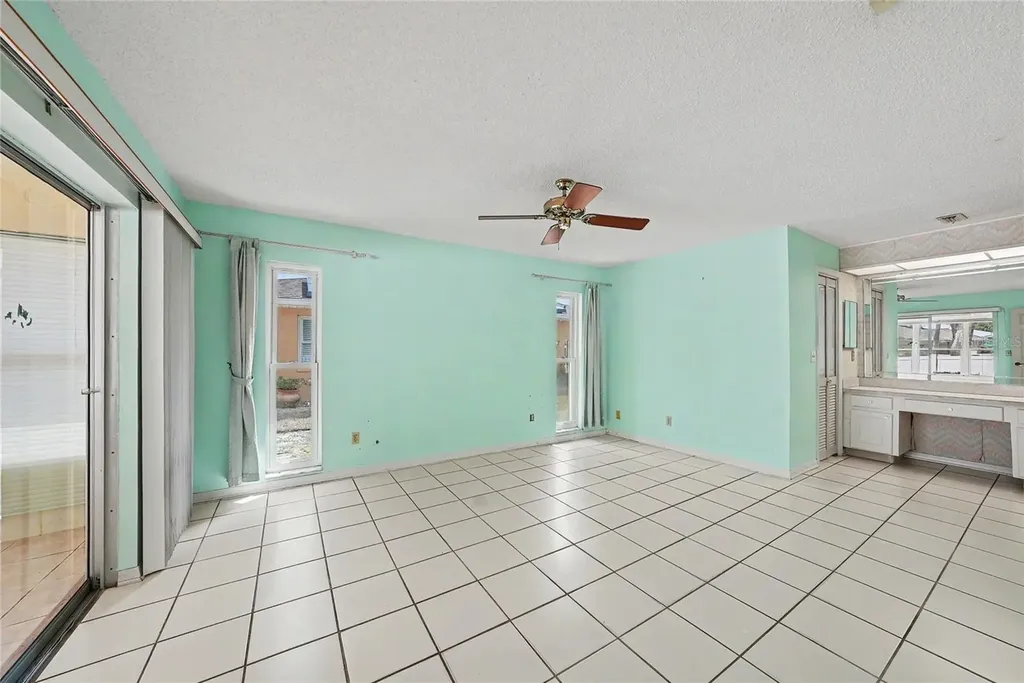 1703 New Bedford Drive Sun City Center FL 33573