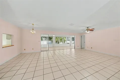 1703 New Bedford Drive Sun City Center FL 33573