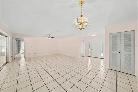 1703 New Bedford Drive Sun City Center FL 33573