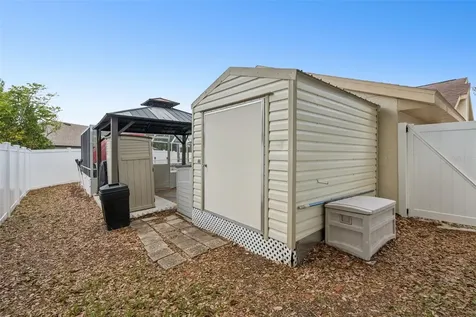 33939 Valencia Drive Leesburg FL 34788