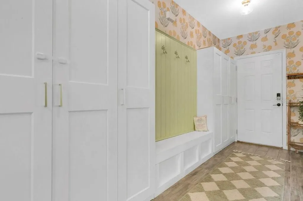 2042 1st Avenue Deland FL 32724