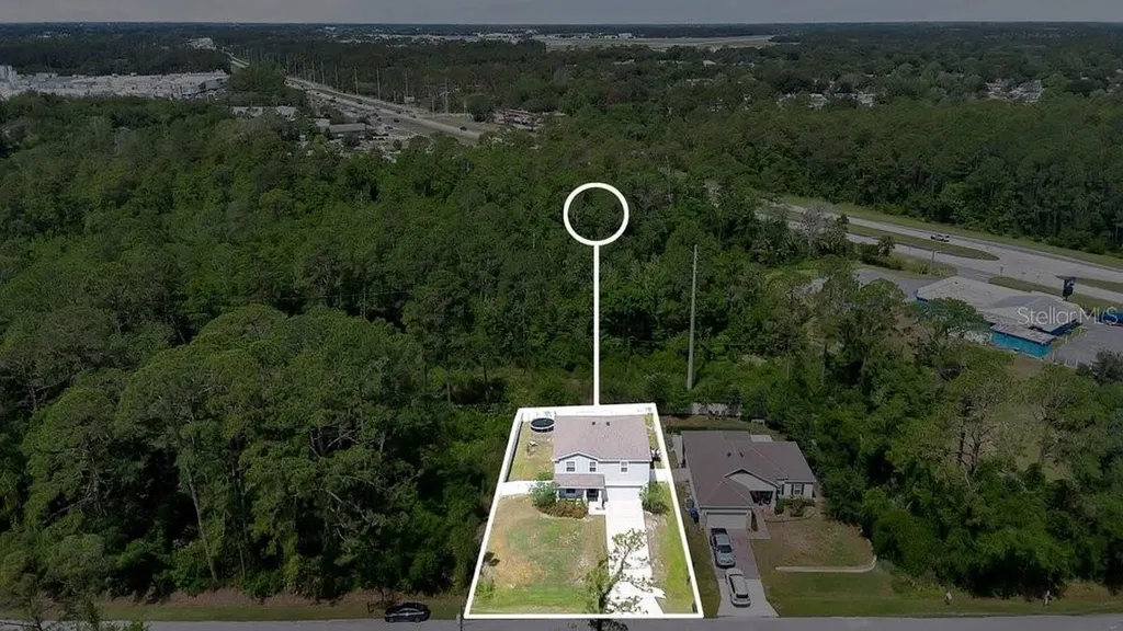 2042 1st Avenue Deland FL 32724