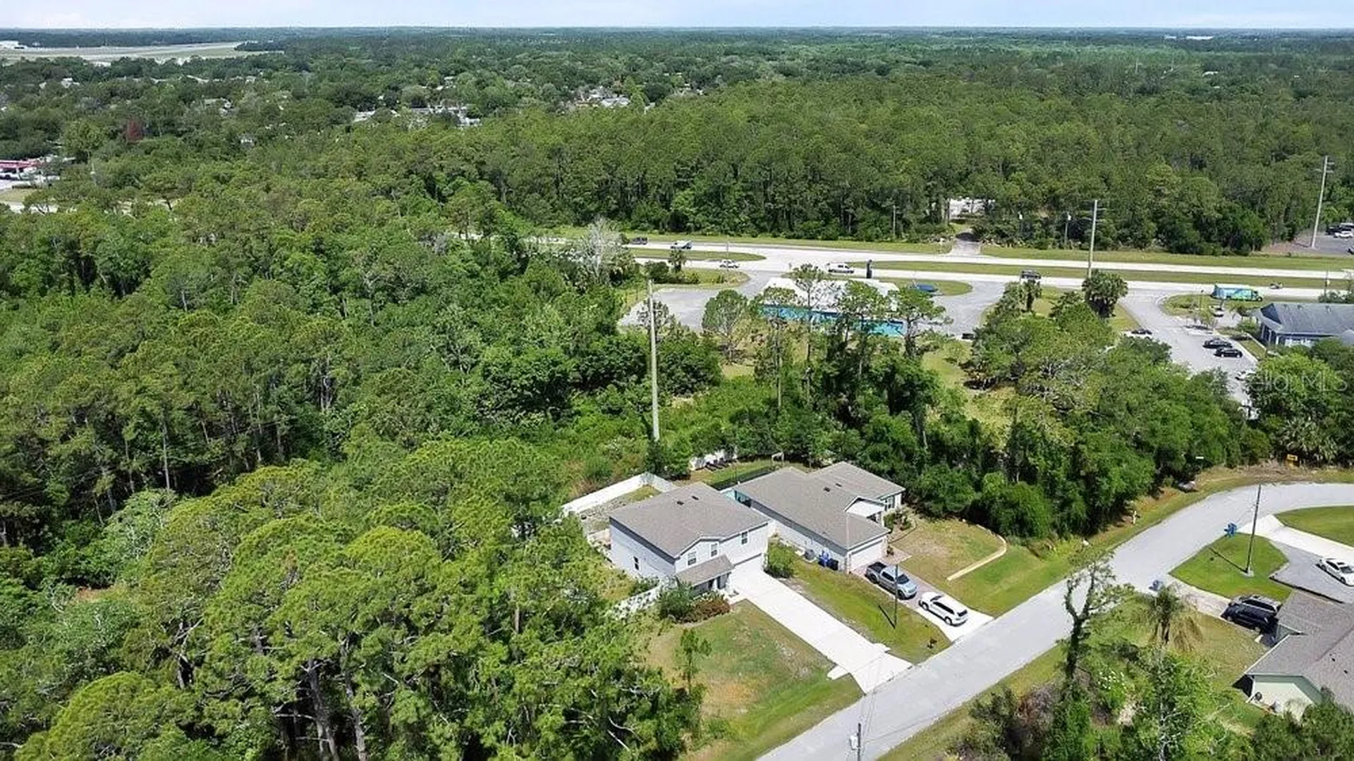 2042 1st Avenue Deland FL 32724