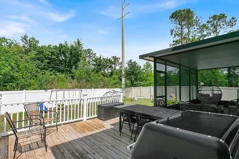 2042 1st Avenue Deland FL 32724