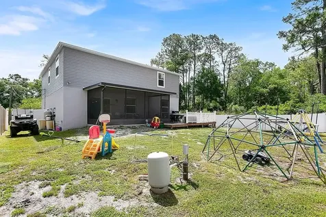 2042 1st Avenue Deland FL 32724