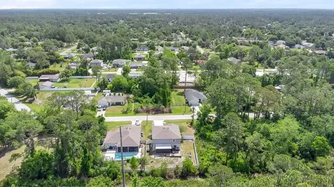 2042 1st Avenue Deland FL 32724