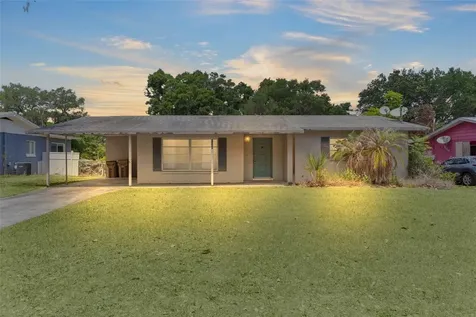 6908 Fern Circle Leesburg FL 34748