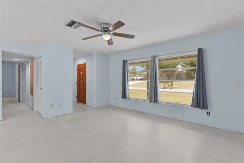 6908 Fern Circle Leesburg FL 34748