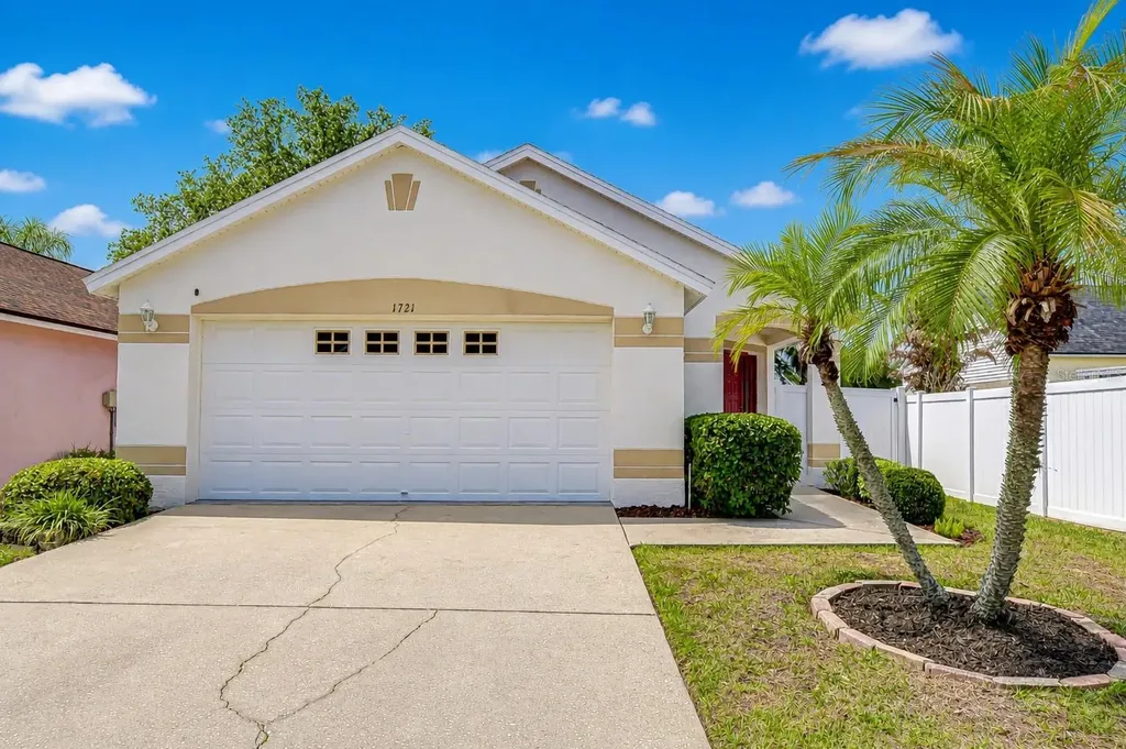 1721 Tropicana Way Valrico FL 33594