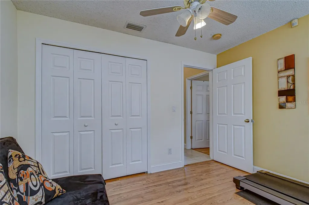 1721 Tropicana Way Valrico FL 33594