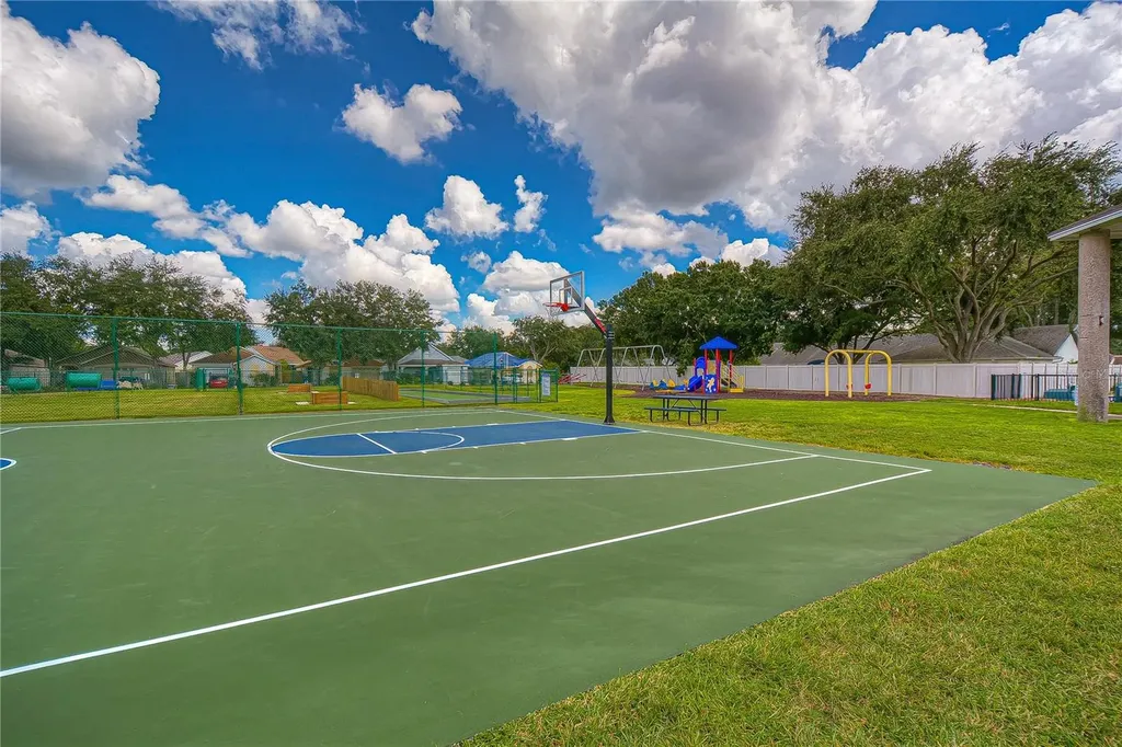 1721 Tropicana Way Valrico FL 33594