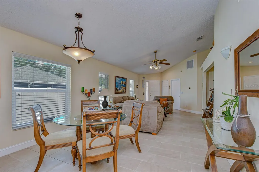 1721 Tropicana Way Valrico FL 33594
