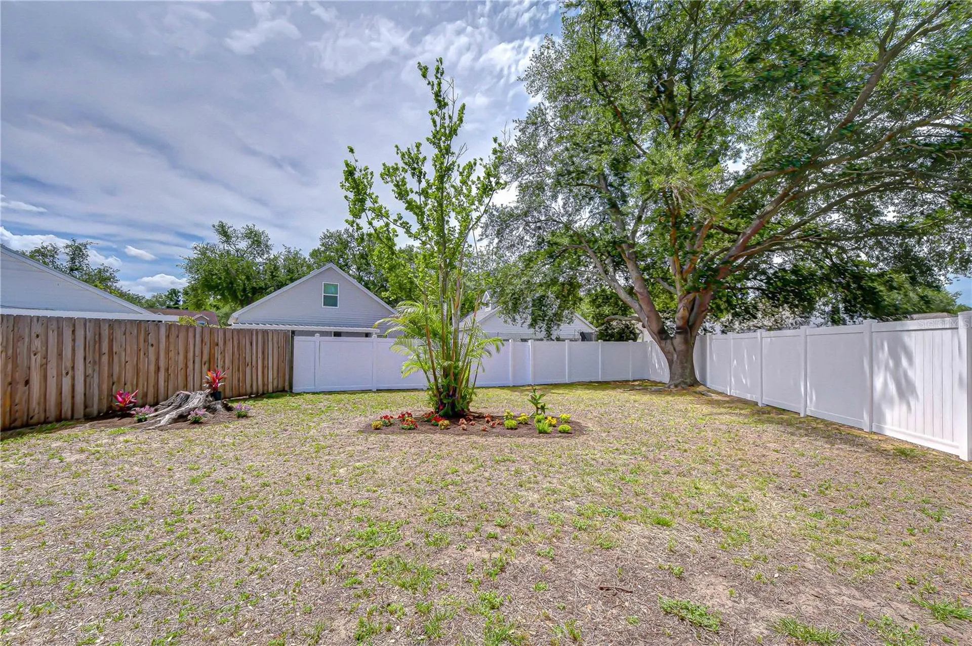 1721 Tropicana Way Valrico FL 33594